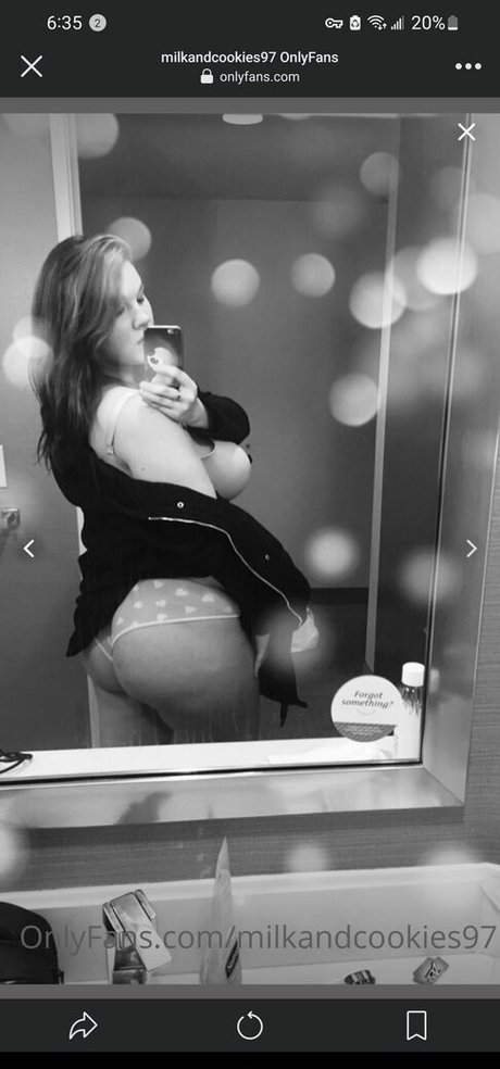 milkandcookies97 star pornographic gallery