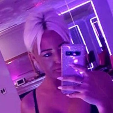 Kerrie Lee Cowan nudes actress images