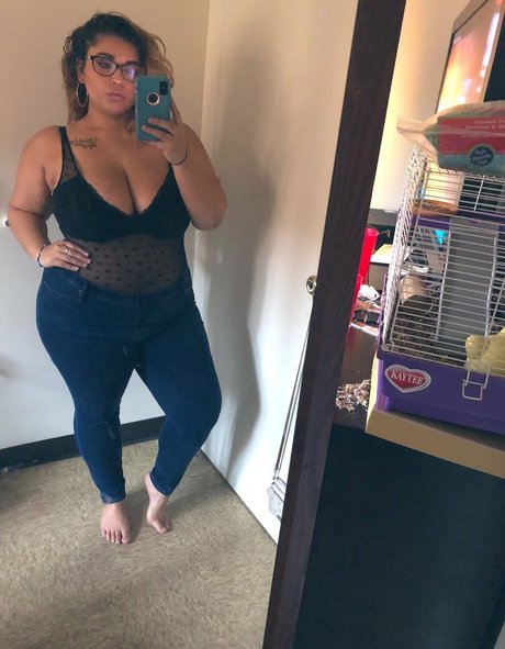 Leishla Gomez perfect pornstar pic