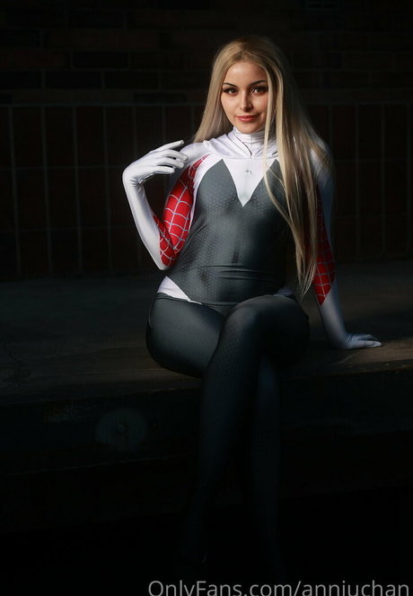 Annjuchan model adult pic