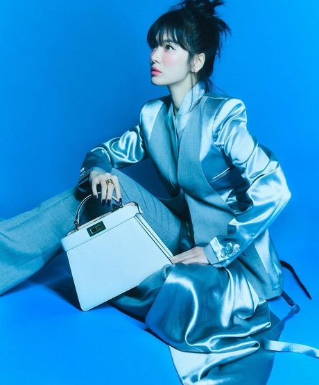 Song Hye kyo sexy actress photos