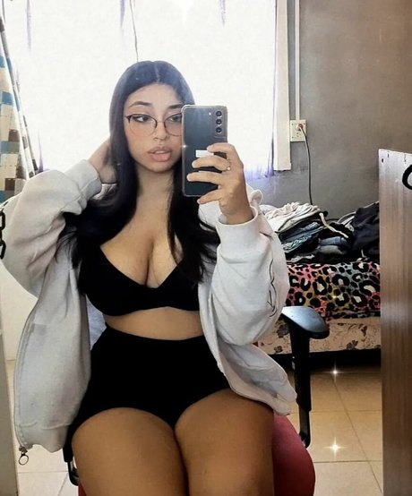 Anahi Cardenas model best img