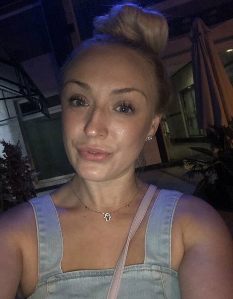 Amber Deen free pornstar pictures