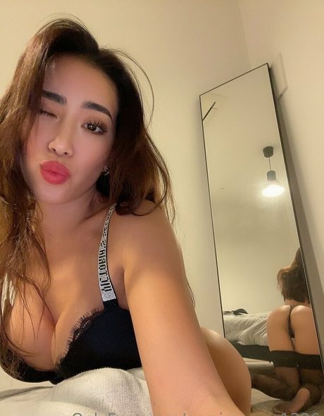 sumiregram1226 model hd pic