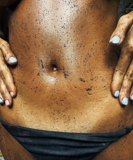 Bella Camero model perfect images