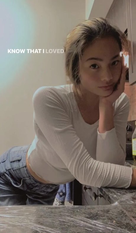 Carly Wong adult actress pictures