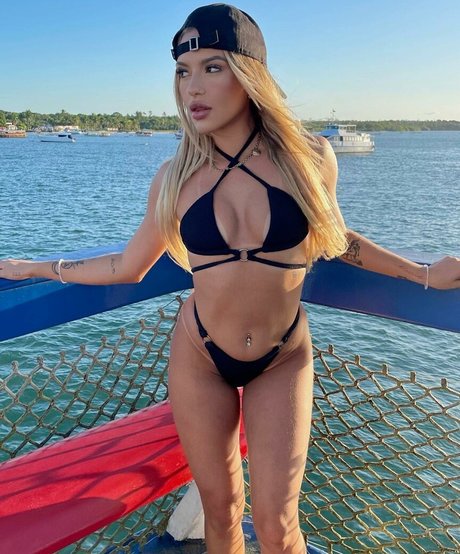 Oksandri star best photos