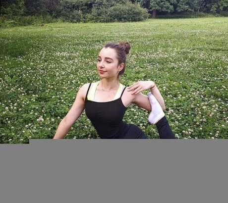 Elena Deligioz pornographic model pictures