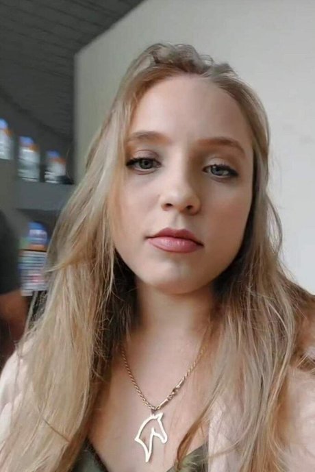 Isabella Viana pornographic star pictures