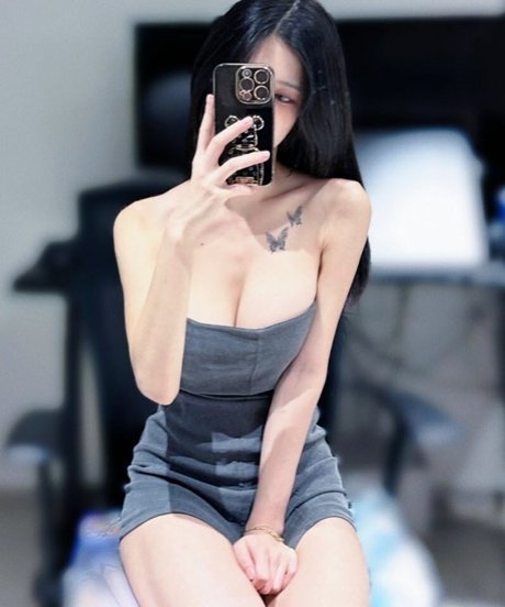 biya1024 star nudes gallery