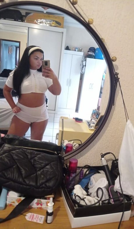 Amanda Victoria nude pornstar picture