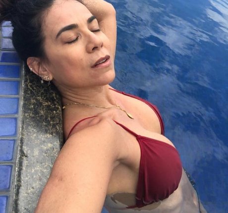 Adriana Ferrari pornstar free image