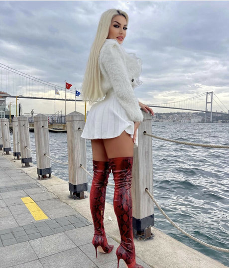 Jelena Savic pornographic model pics