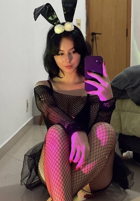 _konneko_ model high quality pictures