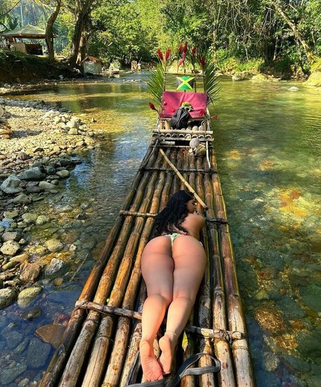 Stacy Londyn model nude archive