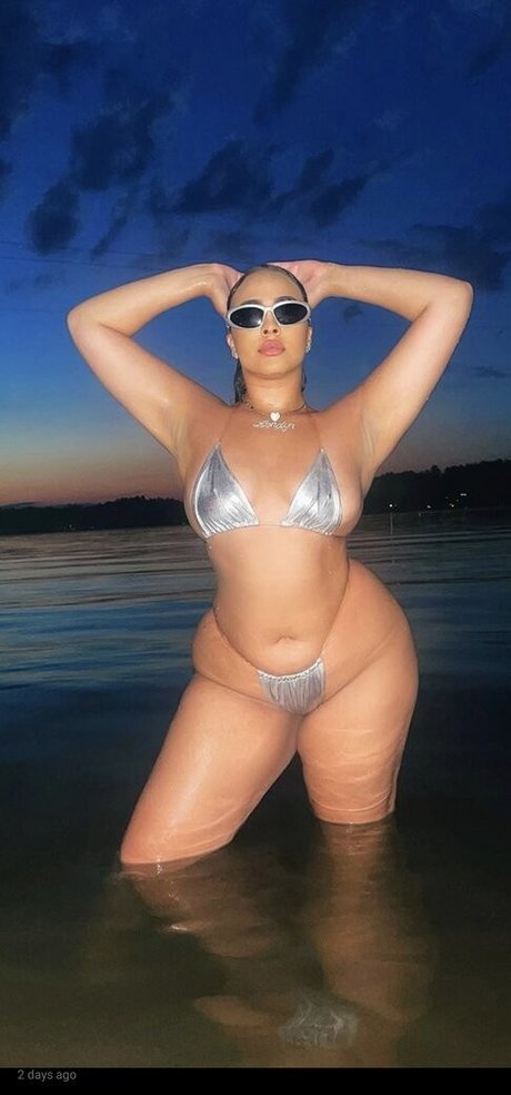 Stacy Londyn hot actress image