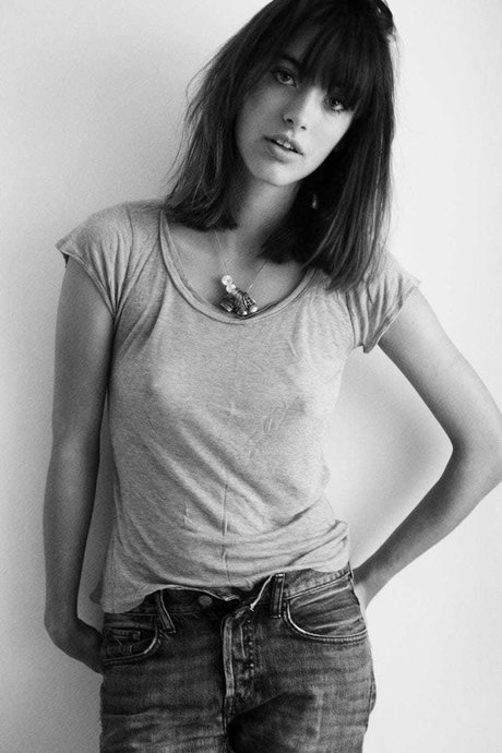 Louise Follain star beautiful photos