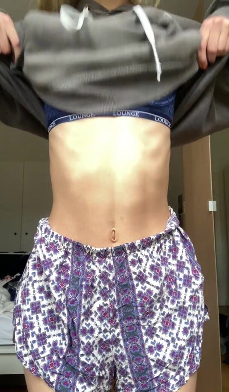 teen deepthroat onlyfans nude images