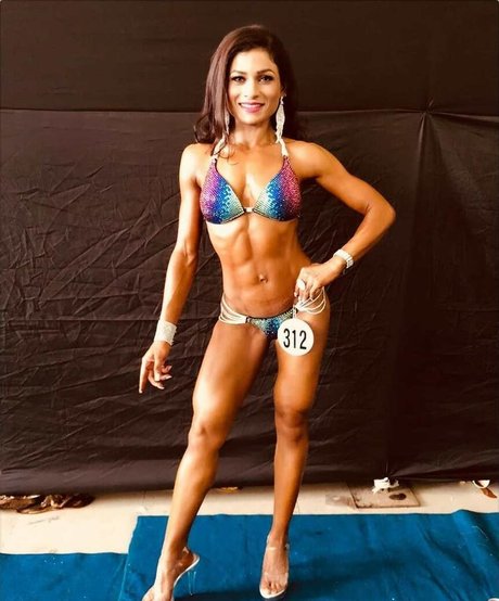 Mona Bhavsar naked pornstar image