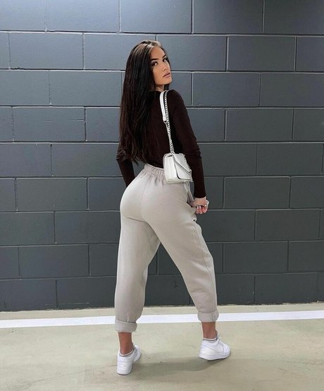 Dzestina Grigonyte pornstar pretty gallery