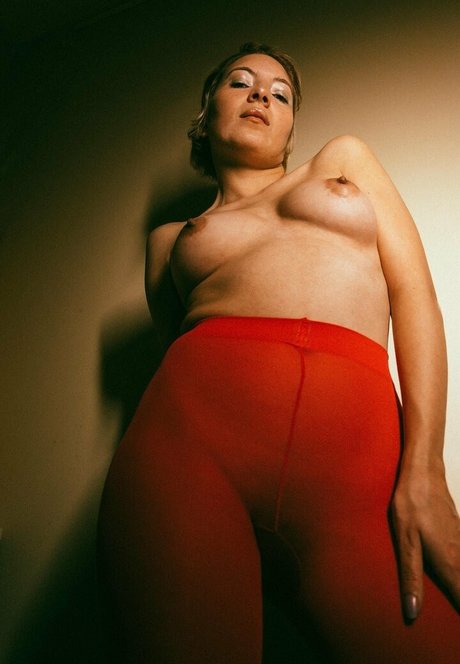 Marmelatcigim model art pictures