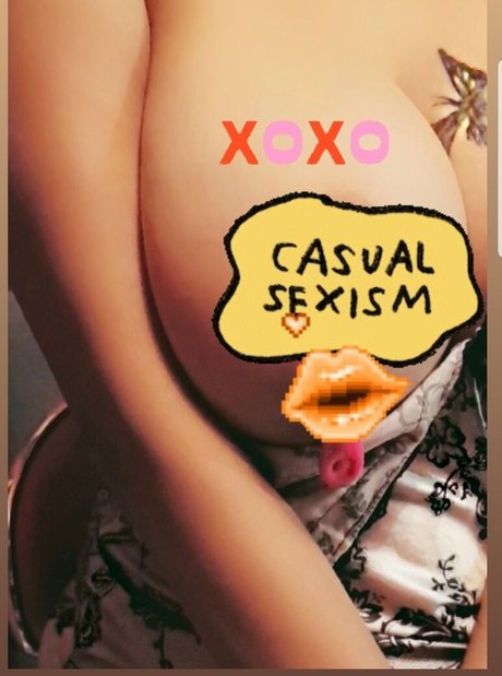 Zareen Zoya Khan star free image