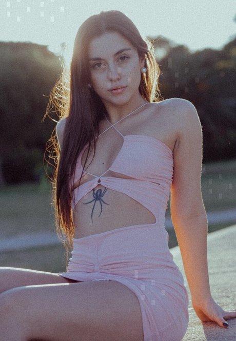 Sasha Schmunck model adult photo