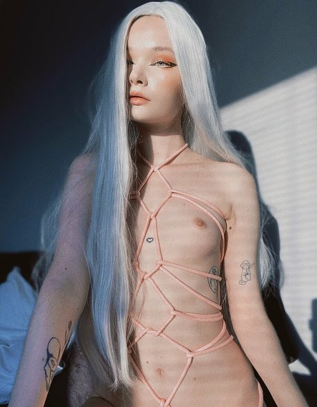 Molly cemma high quality model photos