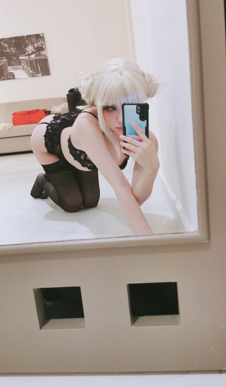 Hiroto Nya erotic actress photos