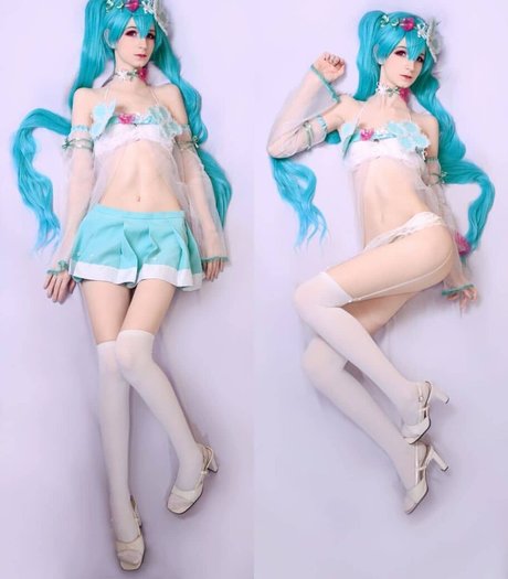 Holly White star top gallery