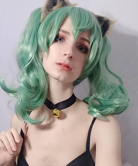 Holly White free star images