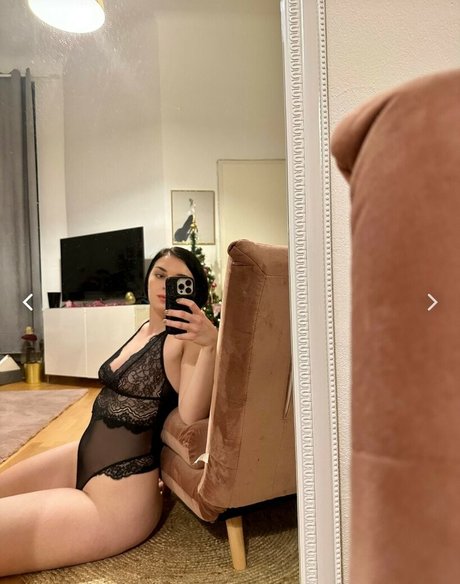 cloebaker star naked photo