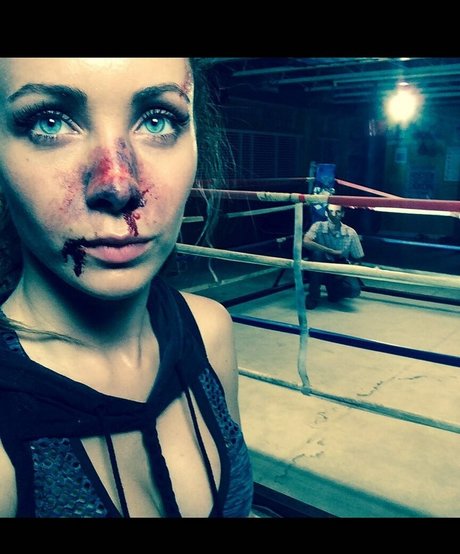 Ksenia Solo hot model images