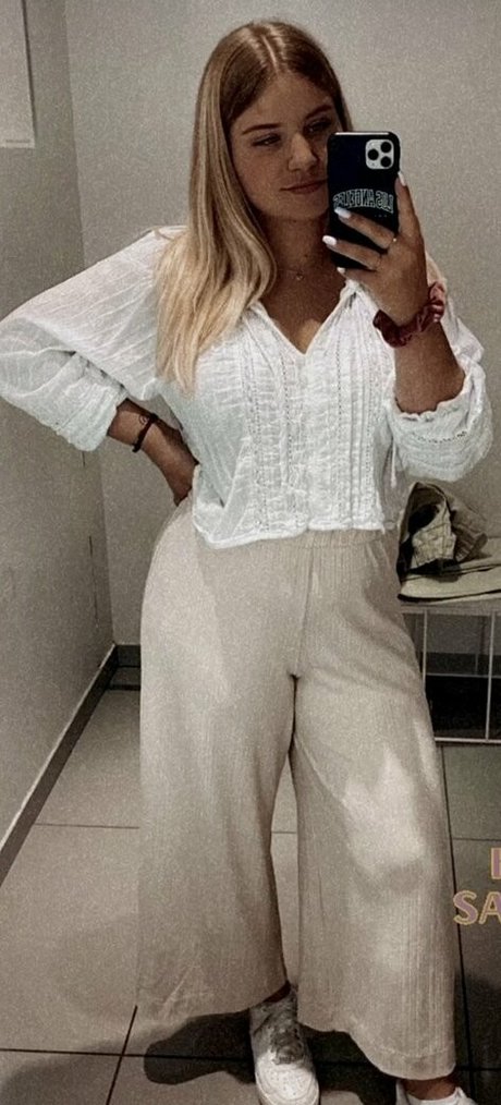 Aline Zwahlen pornstar nudes photos