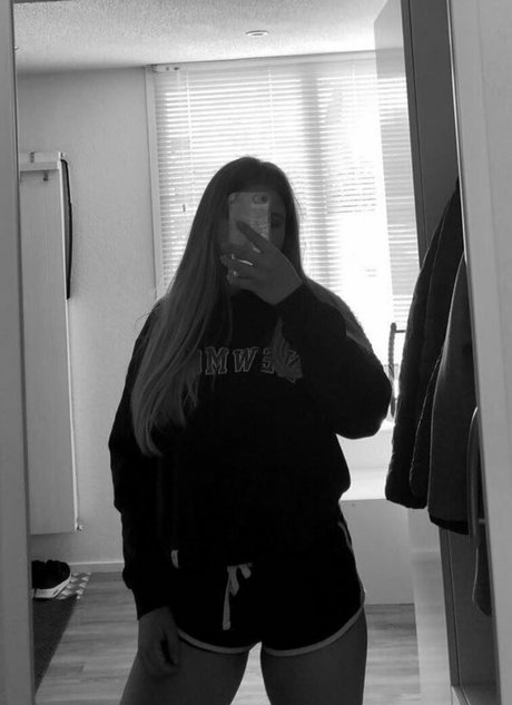 Aline Zwahlen xxx model archive