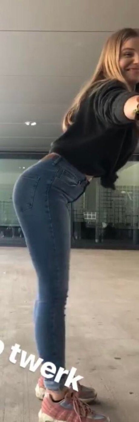 Aline Zwahlen star pretty pictures