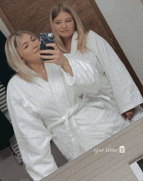 Aline Zwahlen model best photo