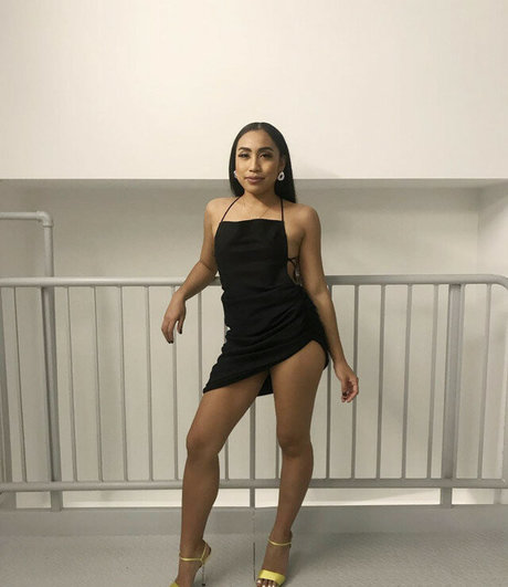 DJ Noodles hd actress pic