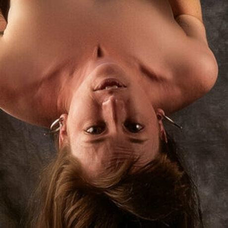 OppositeAmnesia nice model photo