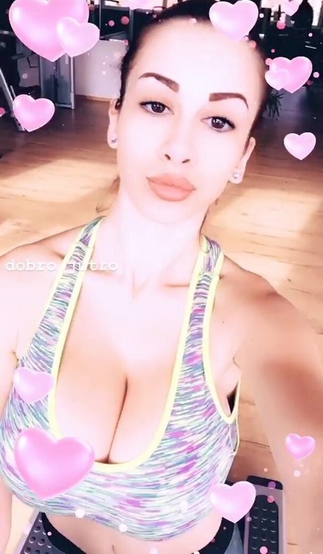 Elena Dostic art star pics