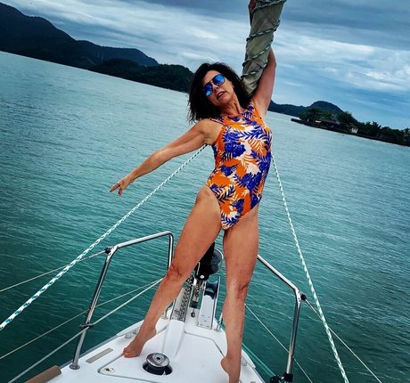 Angela Dippe star best photos