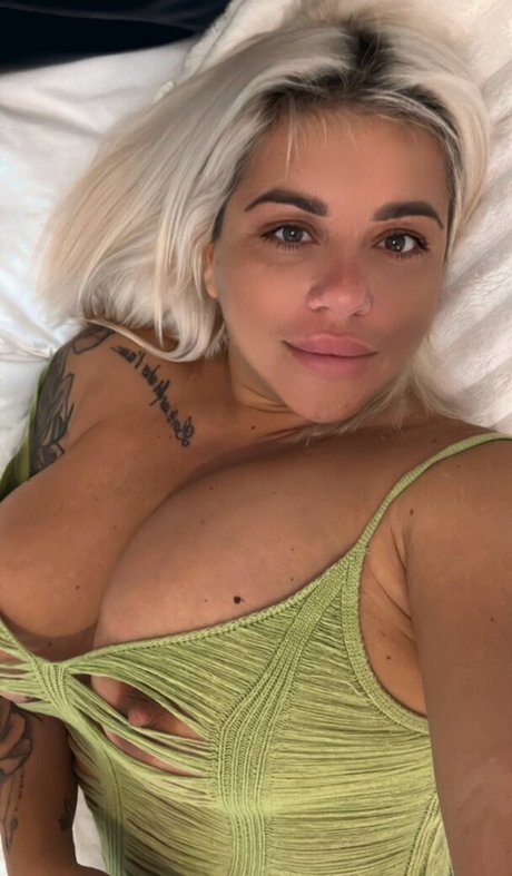 Raluval sex actress gallery