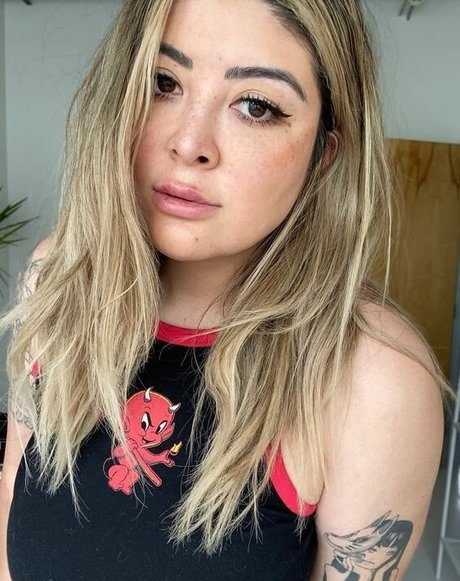 AshlynnArias star free photo