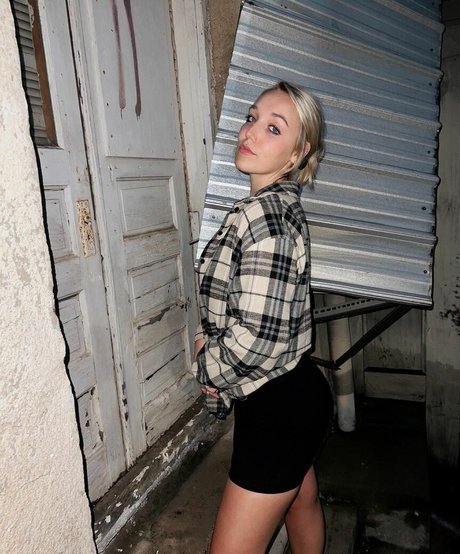 Morgan Watt top actress img