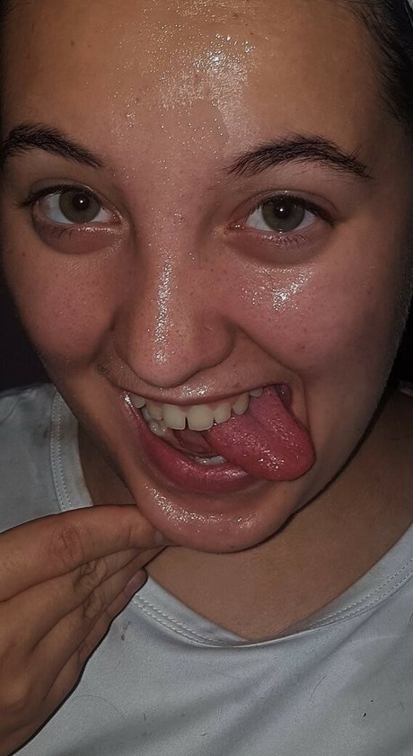 cumslut val top star image