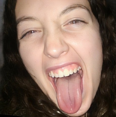 cumslut val porn actress photos