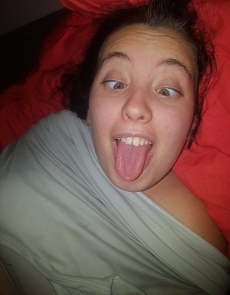 cumslut val naked pornstar gallery