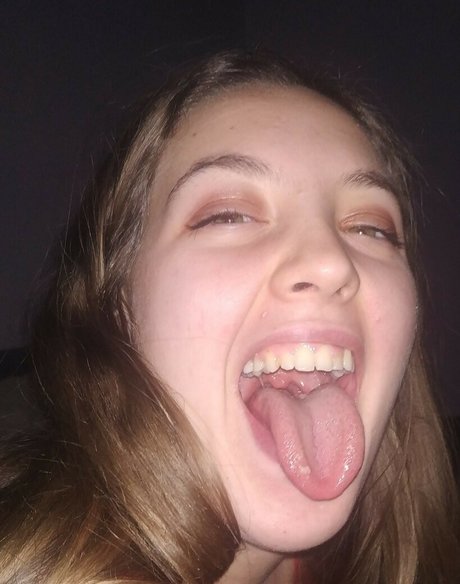 cumslut val erotic pornstar galleries