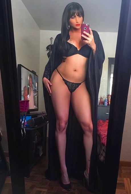 Brazilianhoneyy pornographic model photos