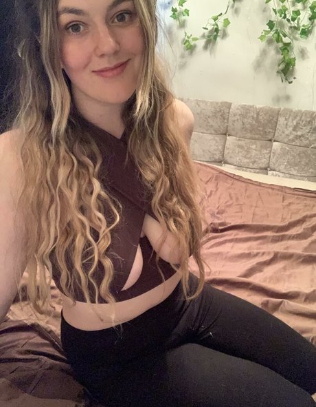 Abbysmile09 nude star pic